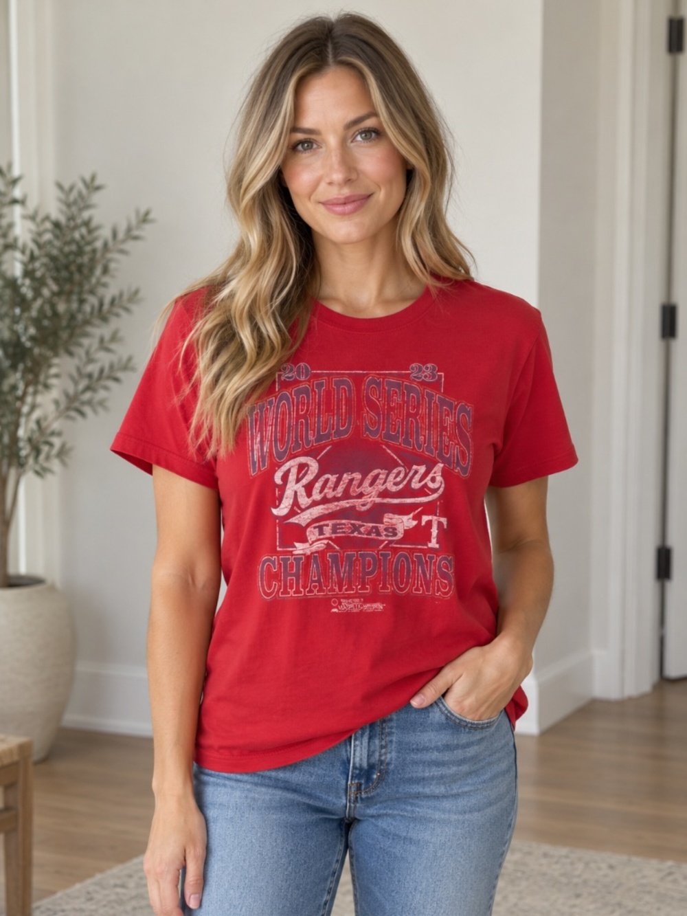 47 Brand Texas Rangers 2023 World Series Champions Women’s L Red Graphic Tee